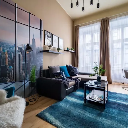 Bpr Metropolis With Balcony & A/c *