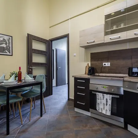 Bpr Metropolis With Balcony & A/c